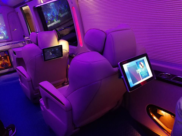  Business bus entertainment and office system&10